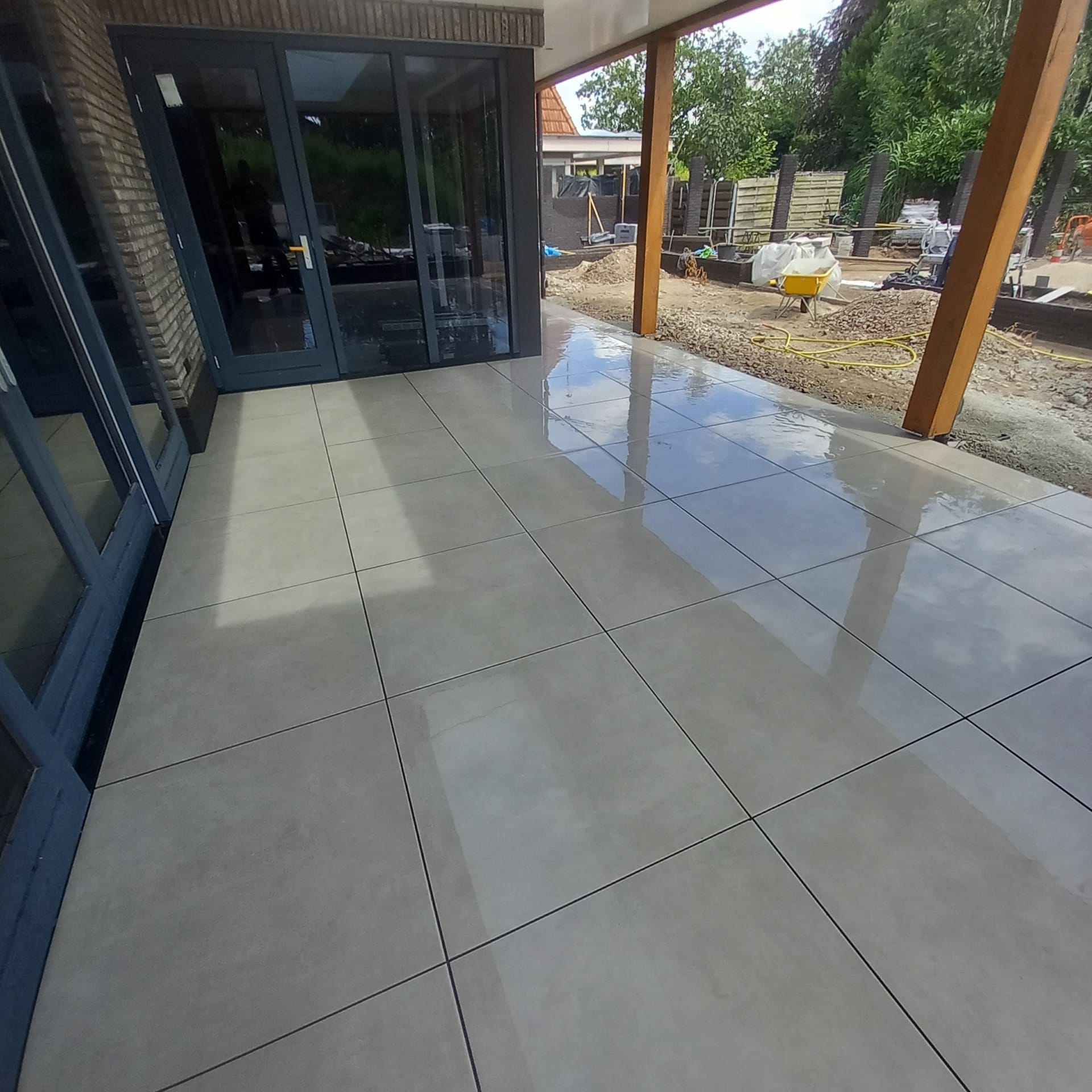 bd65a674-1104-4ee8-898c-c92b97e23178